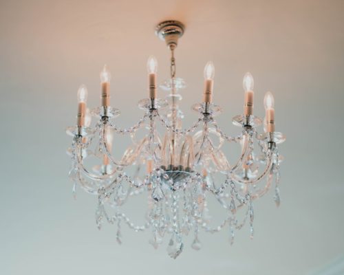 Nordycki retro żyrandol francuski: elegancki dodatek do wystroju wnętrz