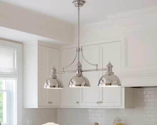 Biała ceramiczna lampa sufitowa w stylu vintage – klasyka i elegancja